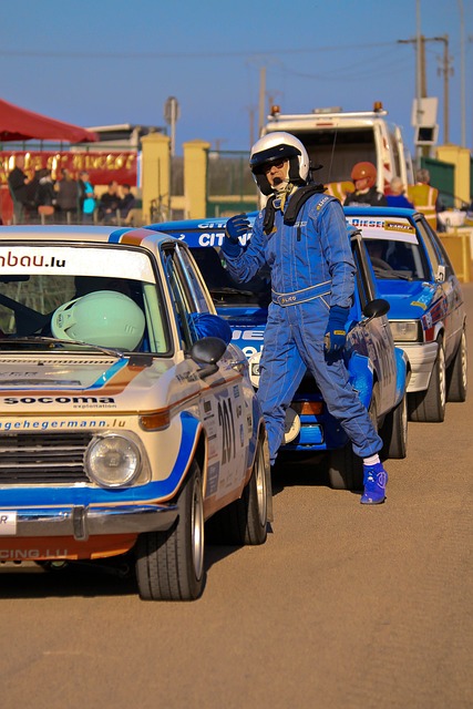 只许州官放 只许州官放